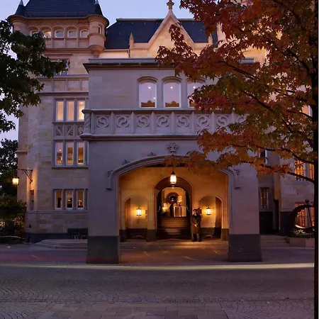Rocco Kennedy Frankfurt nad Mohanem