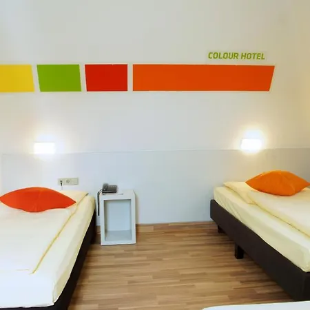 Colour 3*