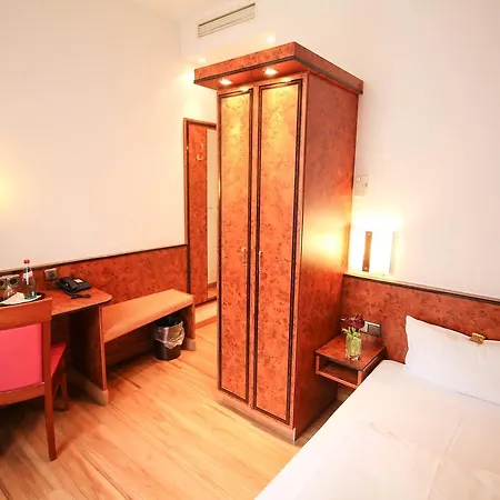Miramar Am Roemer 3* Φραγκφούρτη