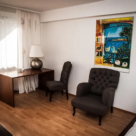 Frankstays Aparthotel