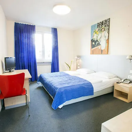Muenchner Hof 3*