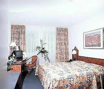 Miramar Am Roemer 3*