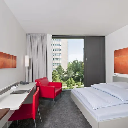 Doubletree By Hilton Frankfurt Niederrad 4*