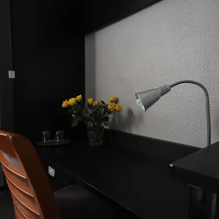 Carlton Otel 3*