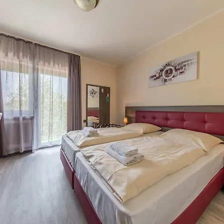 Hotel Klein Frankfurt 3*
