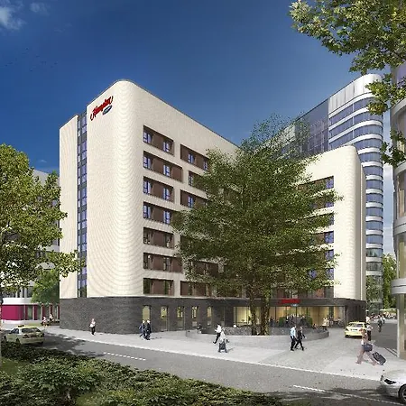 Hampton By Hilton Frankfurt Airport פרנקפורט