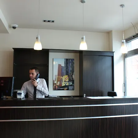 Hotell Fair Frankfurt - Europaallee Messe 3*