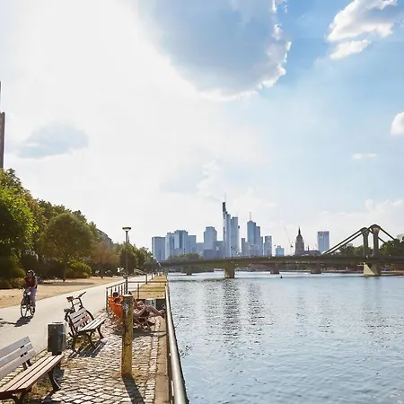 Living Frankfurt Otel Frankfurt am Main