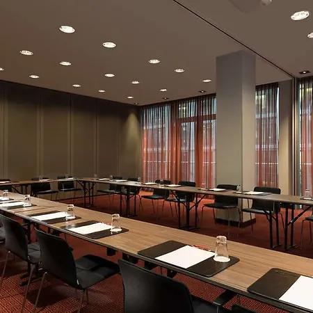 Ξενοδοχείο με διαμερίσματα Adina Frankfurt Neue Oper