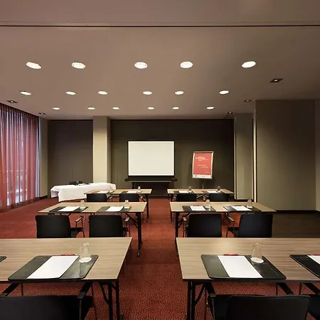 Ξενοδοχείο με διαμερίσματα Adina Frankfurt Neue Oper