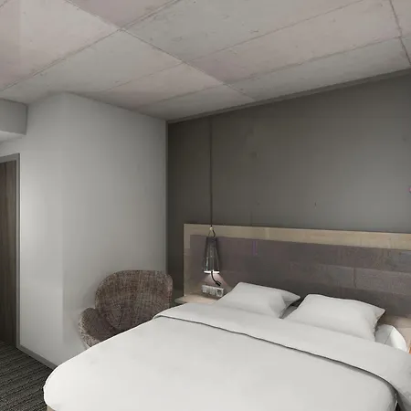 Moxy Frankfurt East Otel