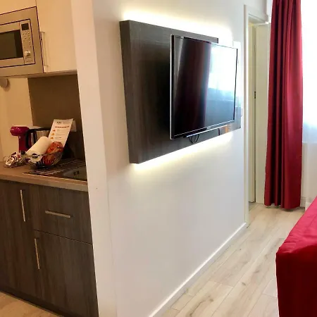 מלון דירות Star Sachsenhausen 4*