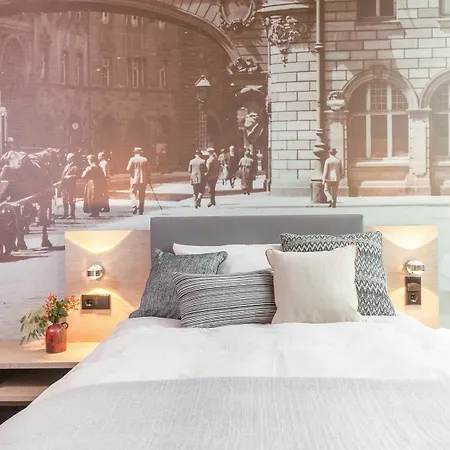 Living Frankfurt 4*