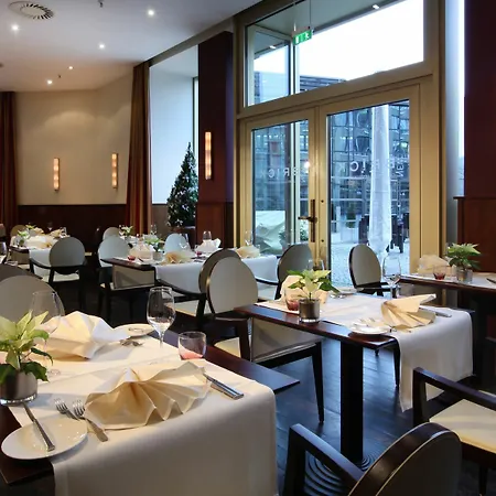 Lindner Hotel&residence Main Plaza 4*