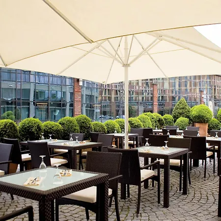 Hotel Lindner Hotel&residence Main Plaza 4*