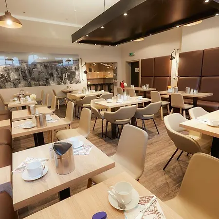 Szálloda Manhattan 4*