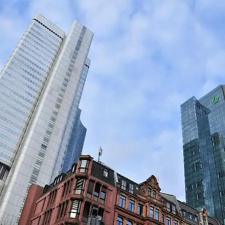 Отель Comfort Frankfurt Station Франкфурт-на-Майне