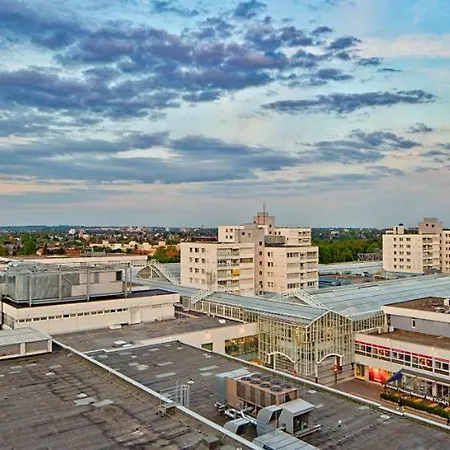 Trip Frankfurt Nordwestzentrum 3* Франкфурт-на-Майне