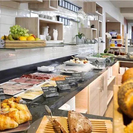 Отель Holiday Inn Frankfurt Airport By Ihg Франкфурт-на-Майне