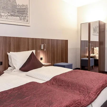 Ramada By Wyndham Frankfurt Station Francoforte sul Meno