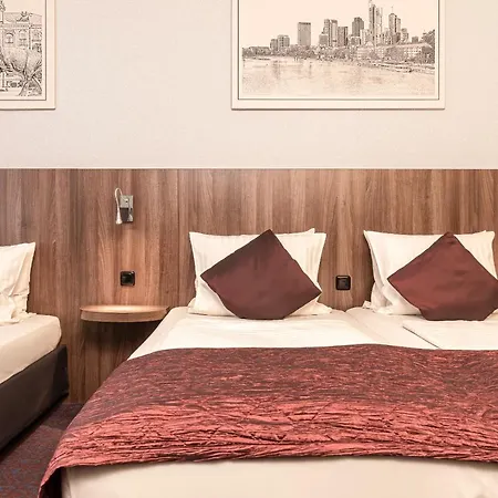 Ramada By Wyndham Frankfurt Station Francoforte sul Meno
