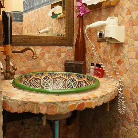 Ξενοδοχείο Oriental & Restaurant