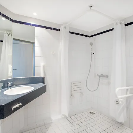 Express Frankfurt Messe By Ihg Отель 3*