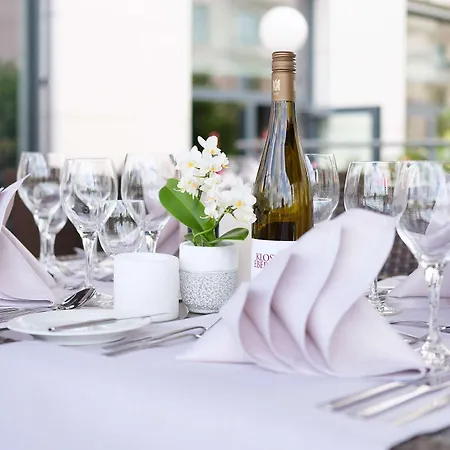 Western Welcome Frankfurt Otel 4*