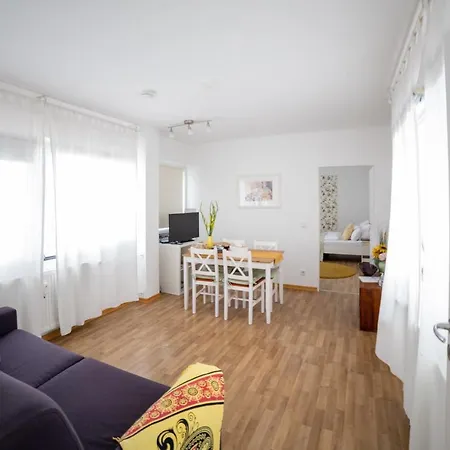 My Place Mit Frühstückspaket - With Breakfastbox