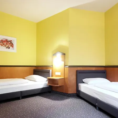 Otel Plaza & Living Frankfurt
