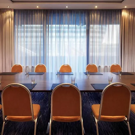 מלון Frankfurt Airport Marriott פרנקפורט