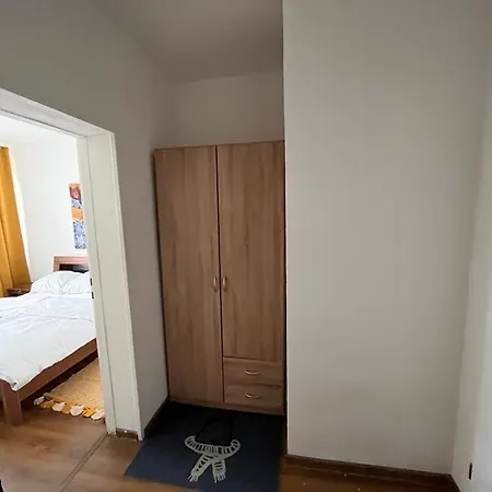 דירה Apartment *