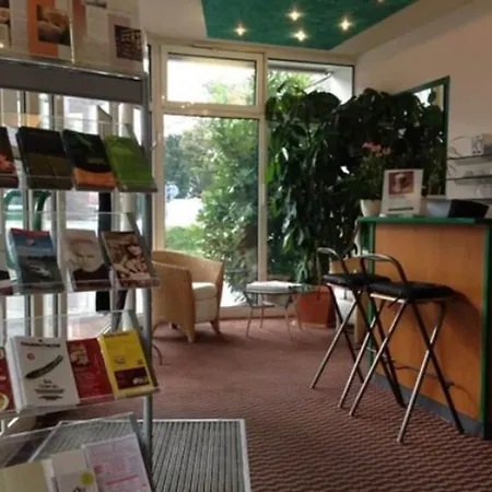 Motel Frankfurt 3*