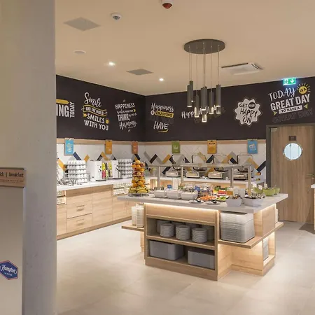 Hampton By Hilton Frankfurt Airport 3* Φραγκφούρτη