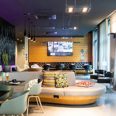 Hotel Moxy Frankfurt Airport 4*