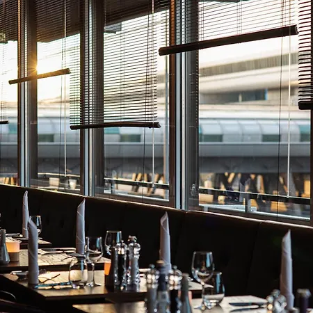 Frankfurt Airport Marriott מלון 5*