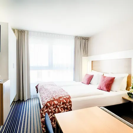 Otel Western Welcome Frankfurt 4*
