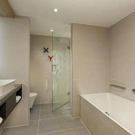 Frankfurt Airport Marriott מלון 5*