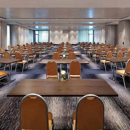 Frankfurt Airport Marriott 5* פרנקפורט