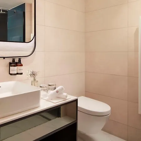 فندق Nh Collection Frankfurt Spin Tower 4*
