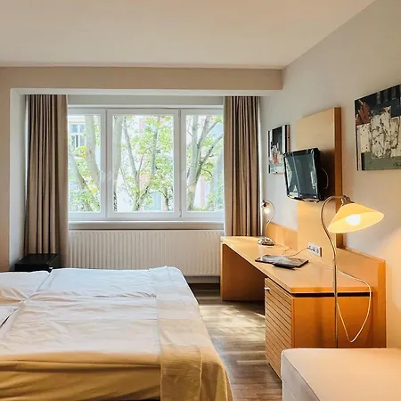Xenios Frankfurt Westend Aparthotel 4*