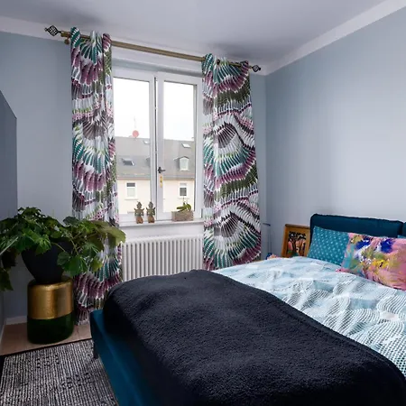 Luxus 5 Zi-wohnung + Balkon In Top-lage Ffm+klima Apartment *