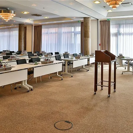 Hotel Frankfurt Messe Affiliated By Meliá