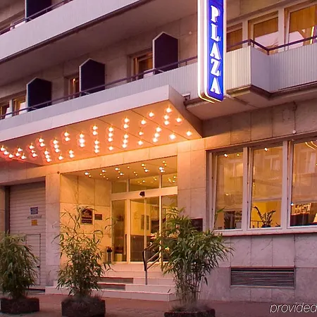 Plaza Hotel 3*