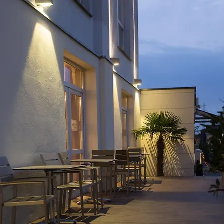 Hotel Trip Goethe Conference 3*