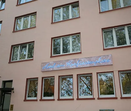 Am Kurfuerstenplatz - Messe فندق 3*