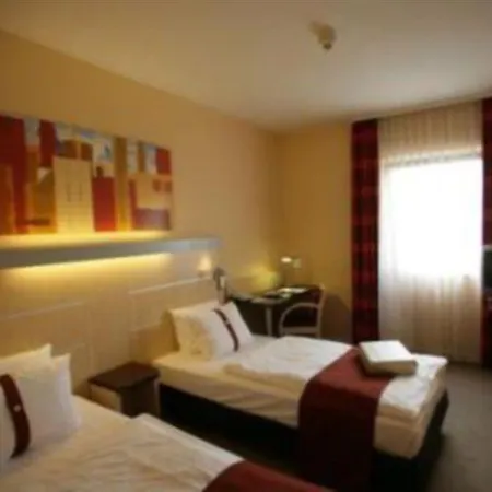 Express Frankfurt Messe By Ihg Отель