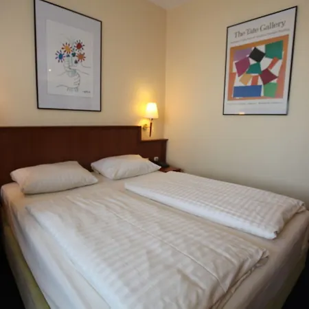 Continental Frankfurt 3*