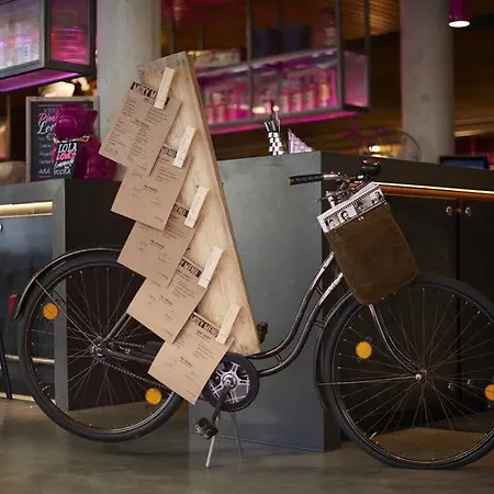 Moxy Frankfurt Airport