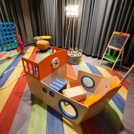 Hotel A&o Frankfurt Ostend 2*